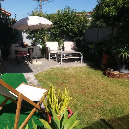 Traditional In S Pedro , Estoril ヴィラ *